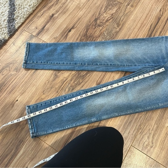 Madewell Stovepipe Jeans in Ditmas Wash - Picture 9 of 10